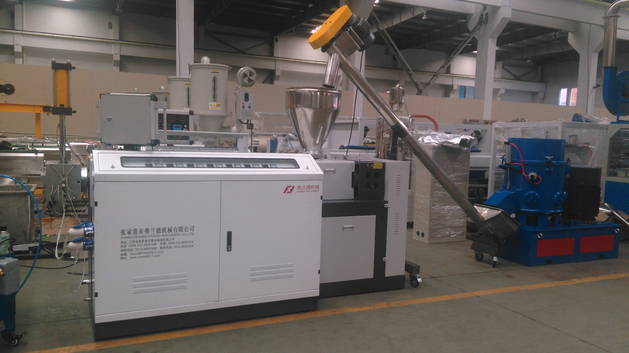 Enig pvc die van de Schroef100kg/h Output Machineextruder pelletiseren 0