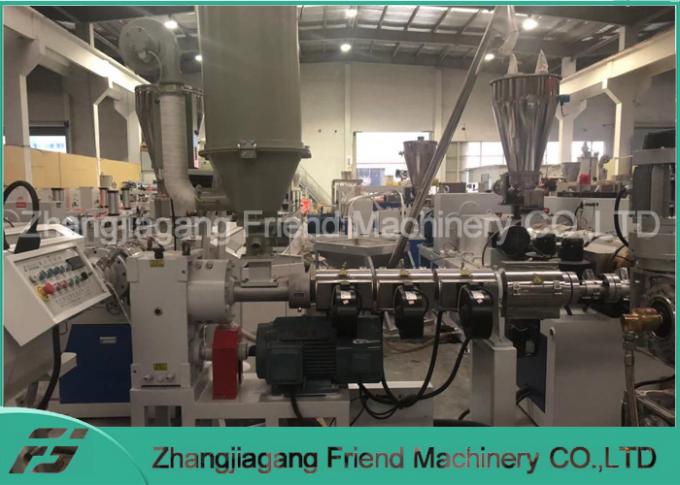 Co-Uitdrijving 930mm de Ladingsweerstand van pvc ASA Tile Production Line High 1