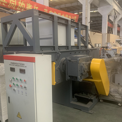 Good price 2000kg/H dubbele Schachtontvezelmachine plastic PLC van de recyclingsmaalmachine controle online