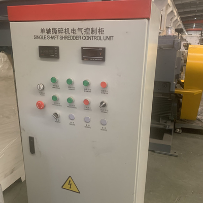 Good price 650kg/H de dubbele van de de Maalmachinemachine van de Schachtwpc Ontvezelmachine Plastic Vaste Structuur online