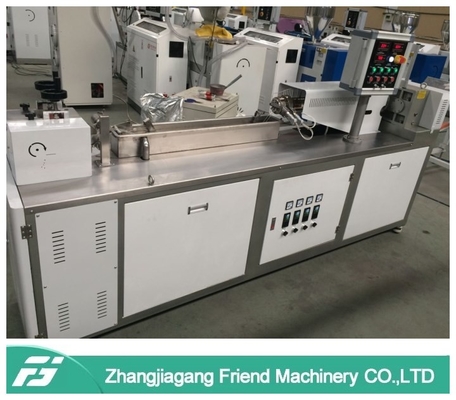 Good price Laboratoriumtype 2kg PLC Machine van de het Recyclingspelletiseermachine van Controlepvc de Plastic online