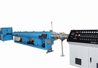 Good price 1600mm Auto die de Golfpe Lijn van de Pijpuitdrijving Enige Muur voeden online