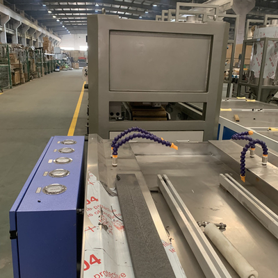 Good price Het Blad die van pvc WPC tot Machine maken Anti Chemische Geschikte Verrichting online