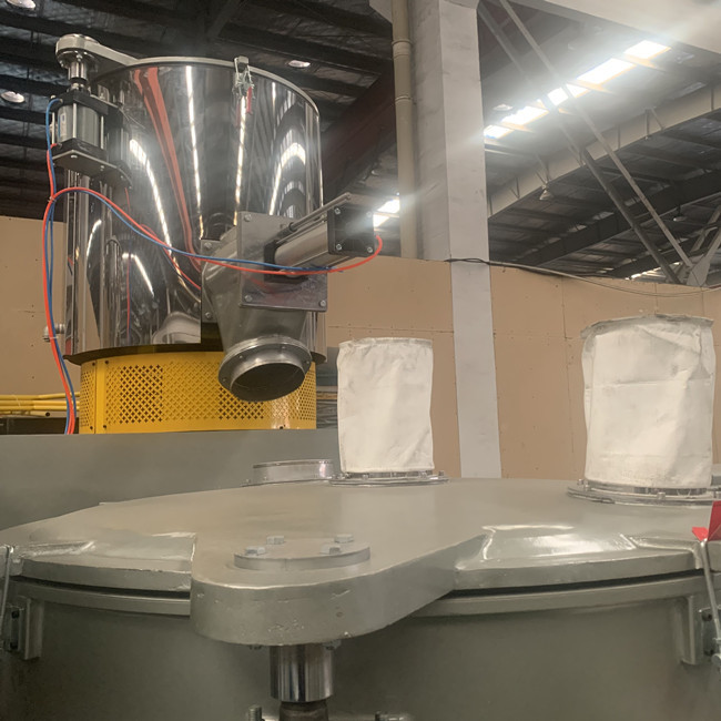 De verwarmende het Koelen Verticale capaciteit van de de Mixermachine 200kg/h van pvc 1