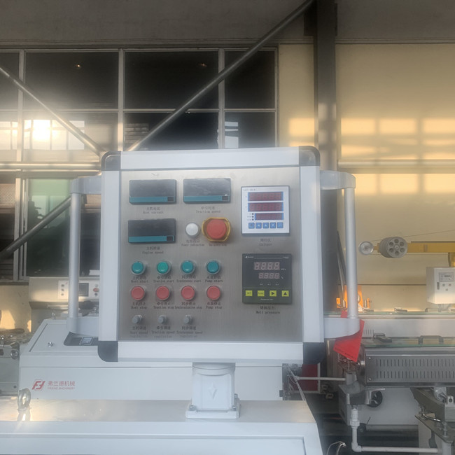 40kg/H kies Machine van de Schroef de Plastic Extruder voor Plasticization uit 2