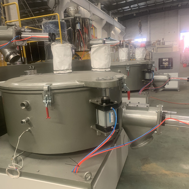 Compacte de Machineplc van de Structuur900kg/h Plastic Mixer Controle 2