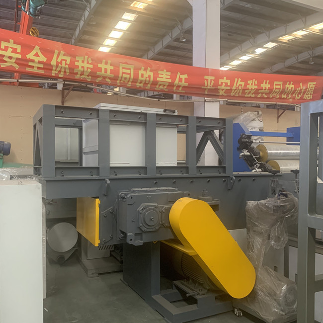 650kg/H de dubbele van de de Maalmachinemachine van de Schachtwpc Ontvezelmachine Plastic Vaste Structuur 0