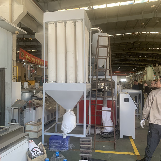 Pp-PE van pvc Industriële Pulverizer Machine300kg/h Hoge Productie 7