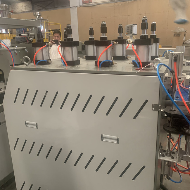 Hoge Kristalliniteit Thermoplastisch POM Profile Extrusion Line 5kg/H 3
